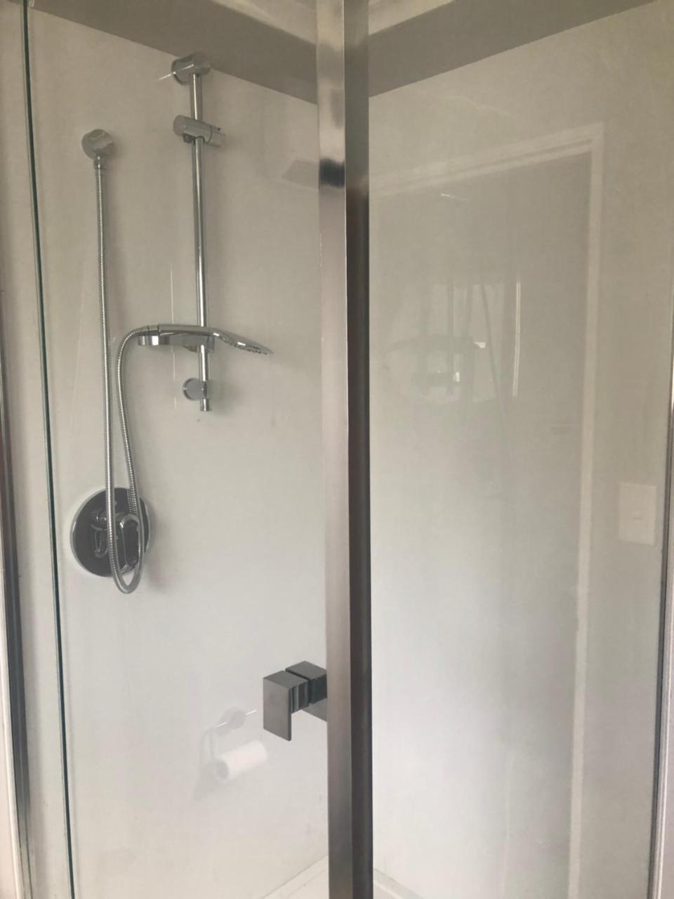 West Lake One Bedroom Accommodation クライストチャーチ エクステリア 写真